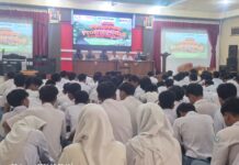 Murid Kriya SMKN 9 Surakarta Ikuti Sosialisasi & Promosi Program Studi Keris FSRD ISI Surakarta